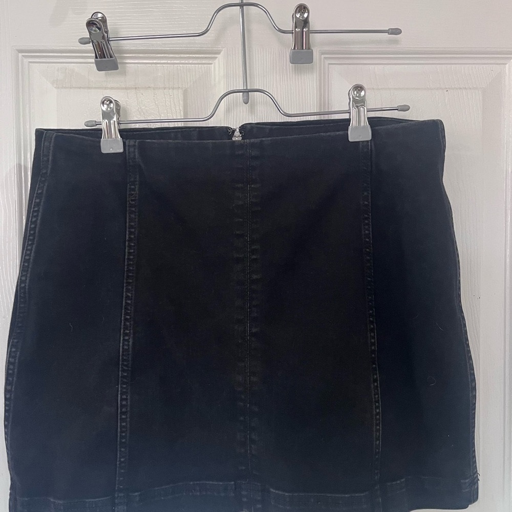 Cute 90s style black denim jean mini skirt- Wild Fable size 14